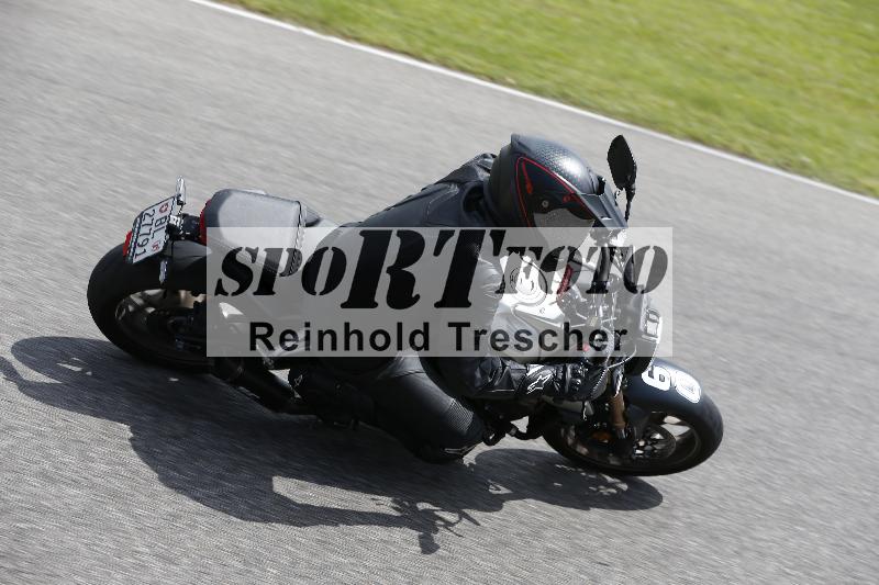 /Archiv-2024/29 12.06.2024 MOTO.CH Track Day ADR/Gruppe blau/60